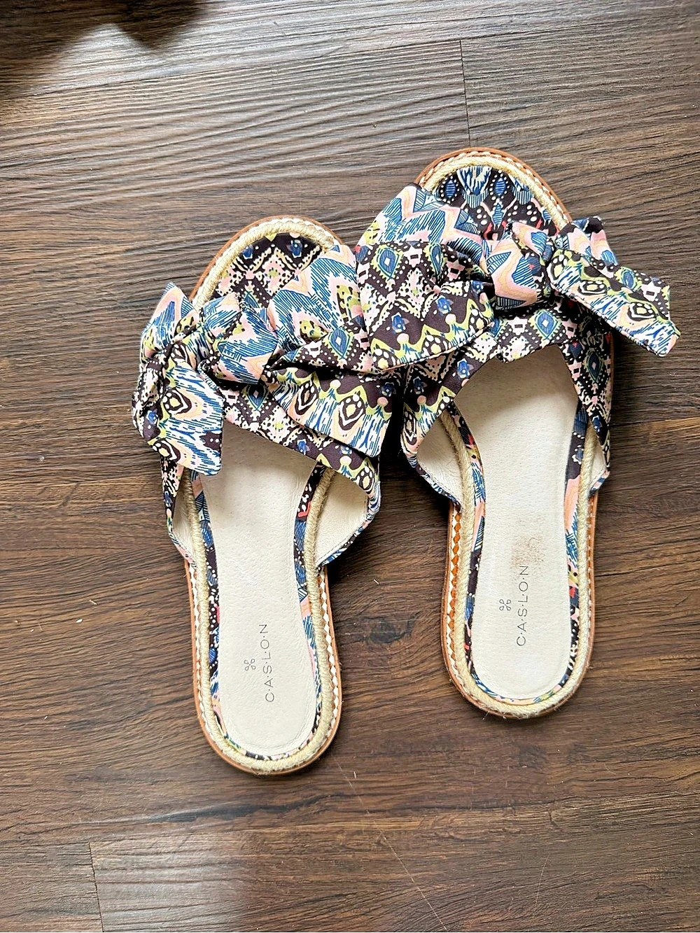 CASLON Women's Patterned Bow Sandals US 7M